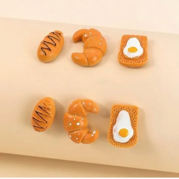 ⭐️❤️FREE Bread Croissant Egg Breakfast Hipster Hippie Art Chic Stud Hip Earrings - Picture 1 of 3